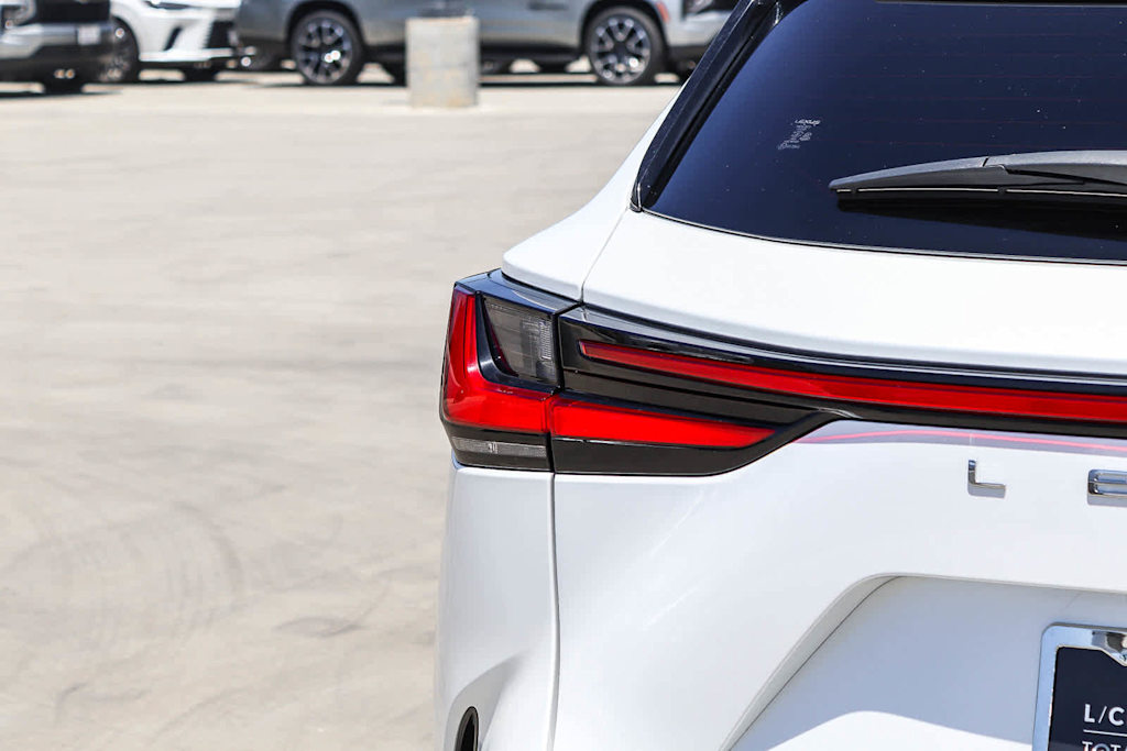 Thumbnail: 2025 Lexus ES - 6
