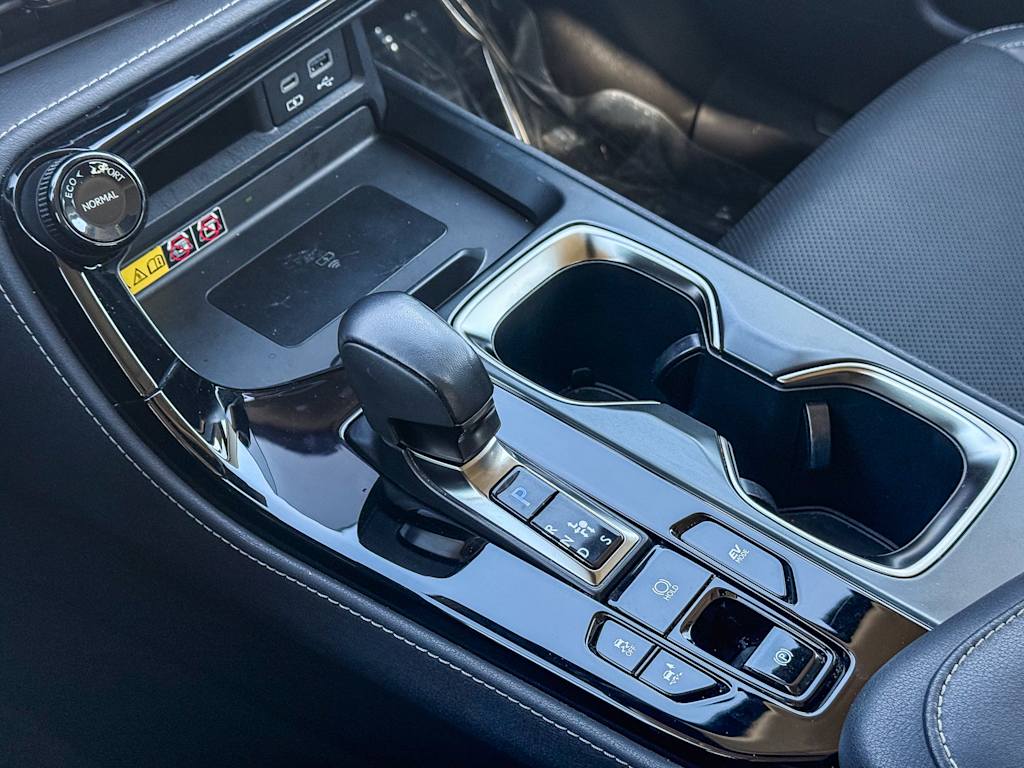 Thumbnail: 2024 Lexus ES - 27