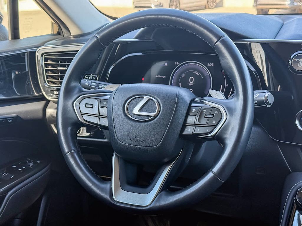 Thumbnail: 2024 Lexus ES - 8