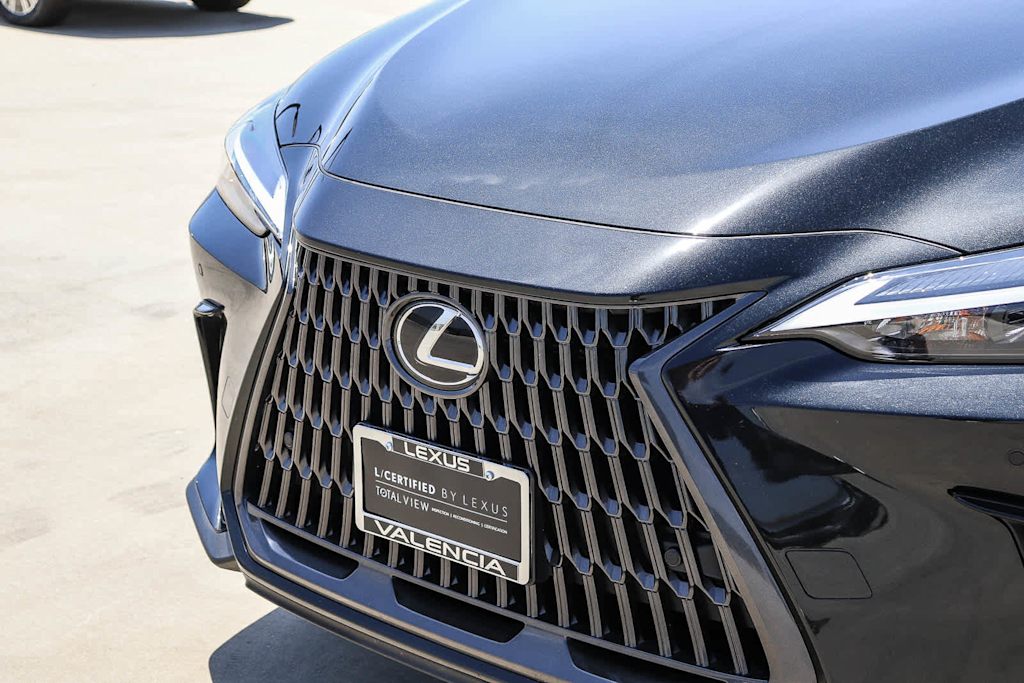 Thumbnail: 2025 Lexus ES - 19