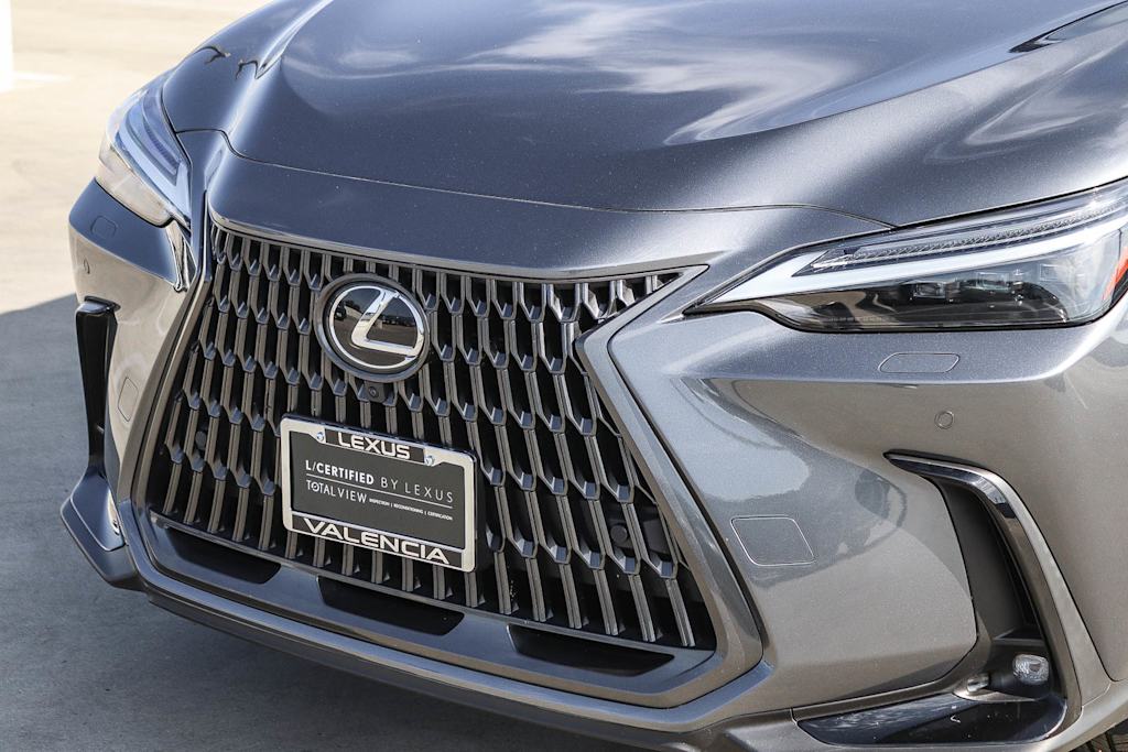 Thumbnail: 2024 Lexus ES - 21