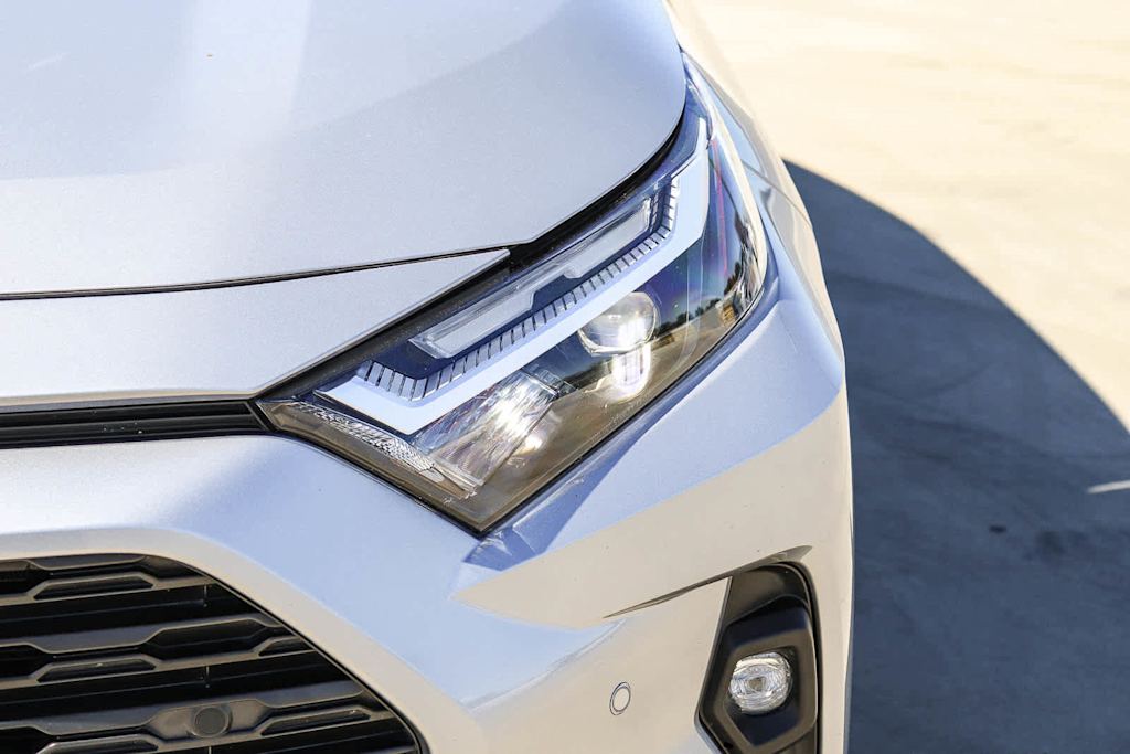 Thumbnail: 2024 Toyota RAV4 - 20