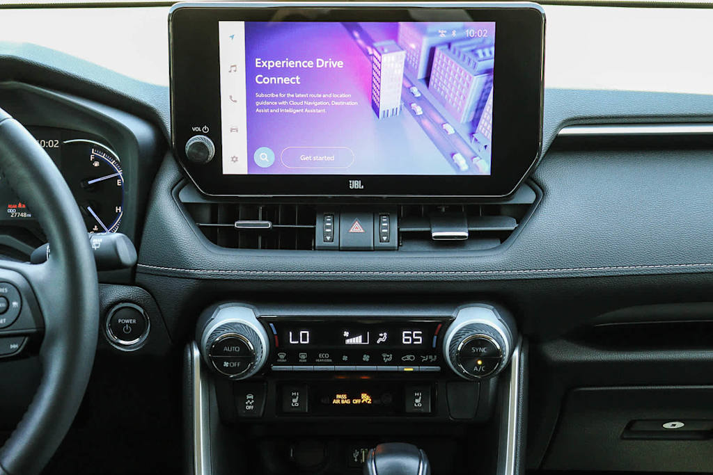 Thumbnail: 2024 Toyota RAV4 - 11