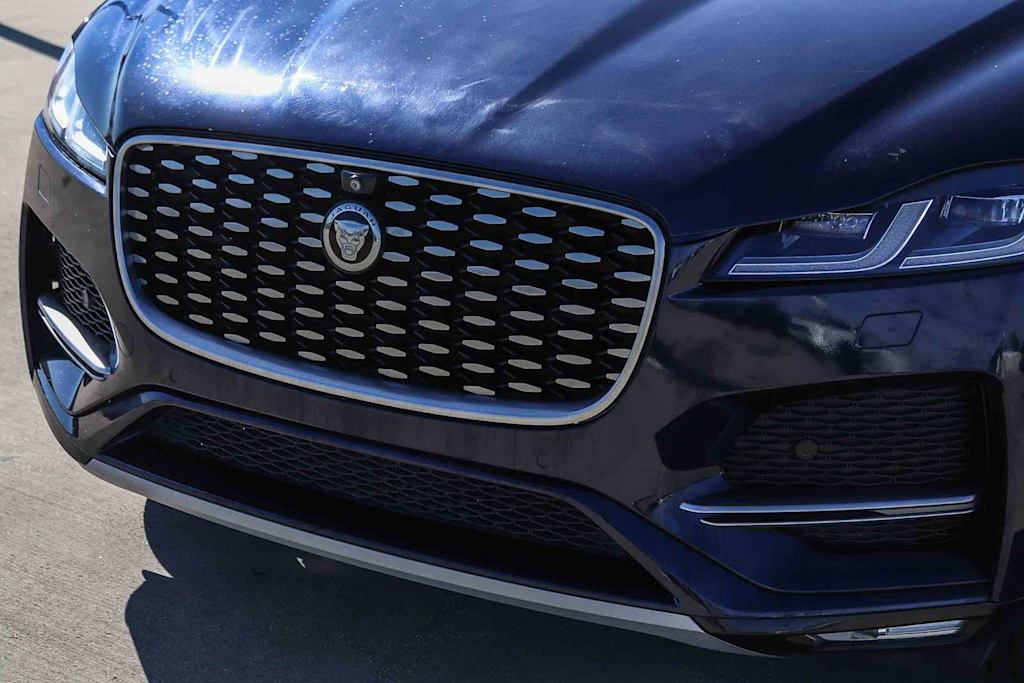 Thumbnail: 2021 Jaguar F-Pace - 21