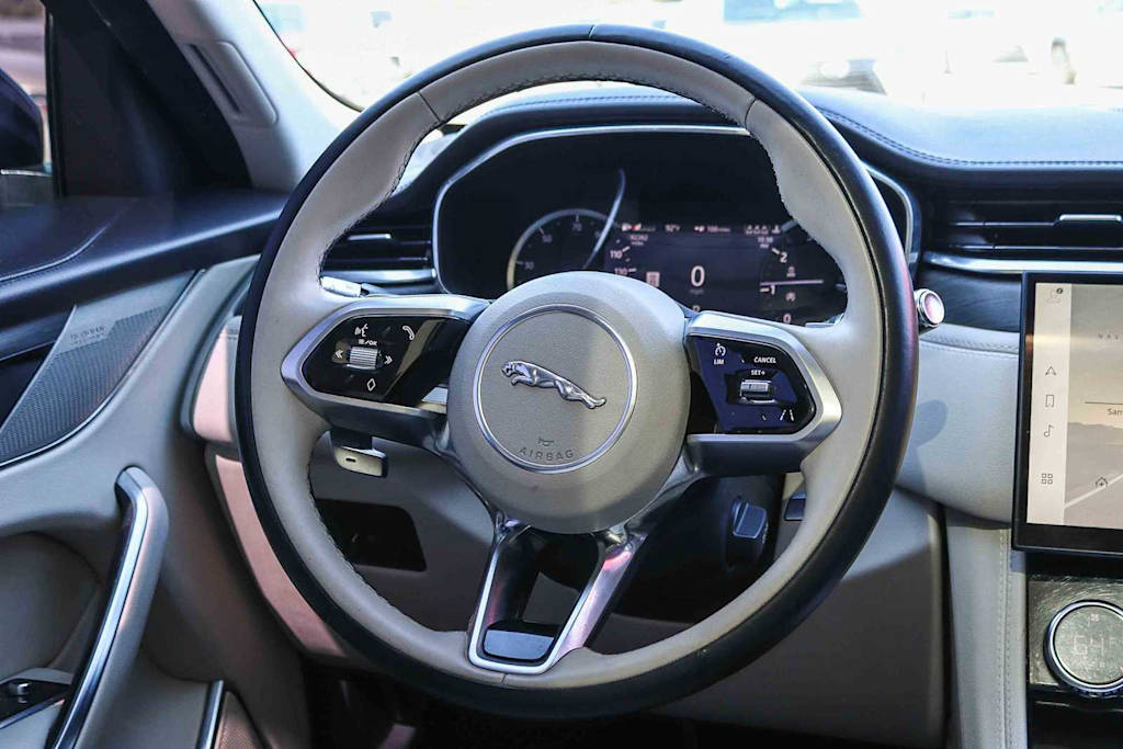 Thumbnail: 2021 Jaguar F-Pace - 9