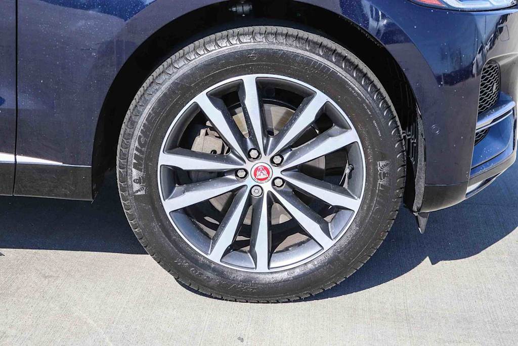 Thumbnail: 2021 Jaguar F-Pace - 7