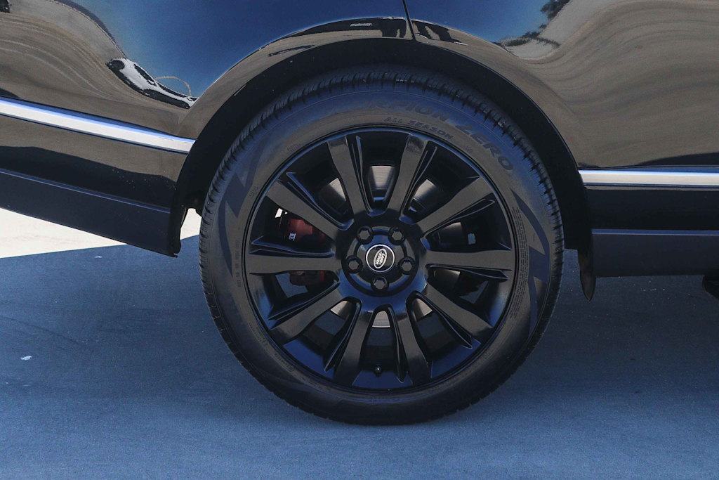 Thumbnail: 2014 Land Rover Range Rover - 22