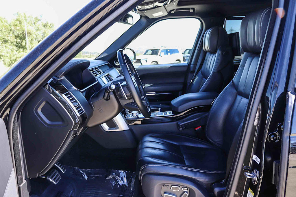 Thumbnail: 2014 Land Rover Range Rover - 10
