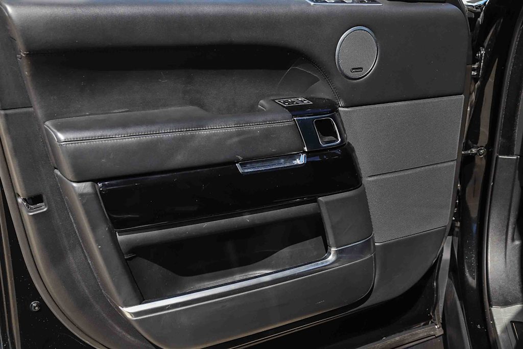 Thumbnail: 2014 Land Rover Range Rover - 29