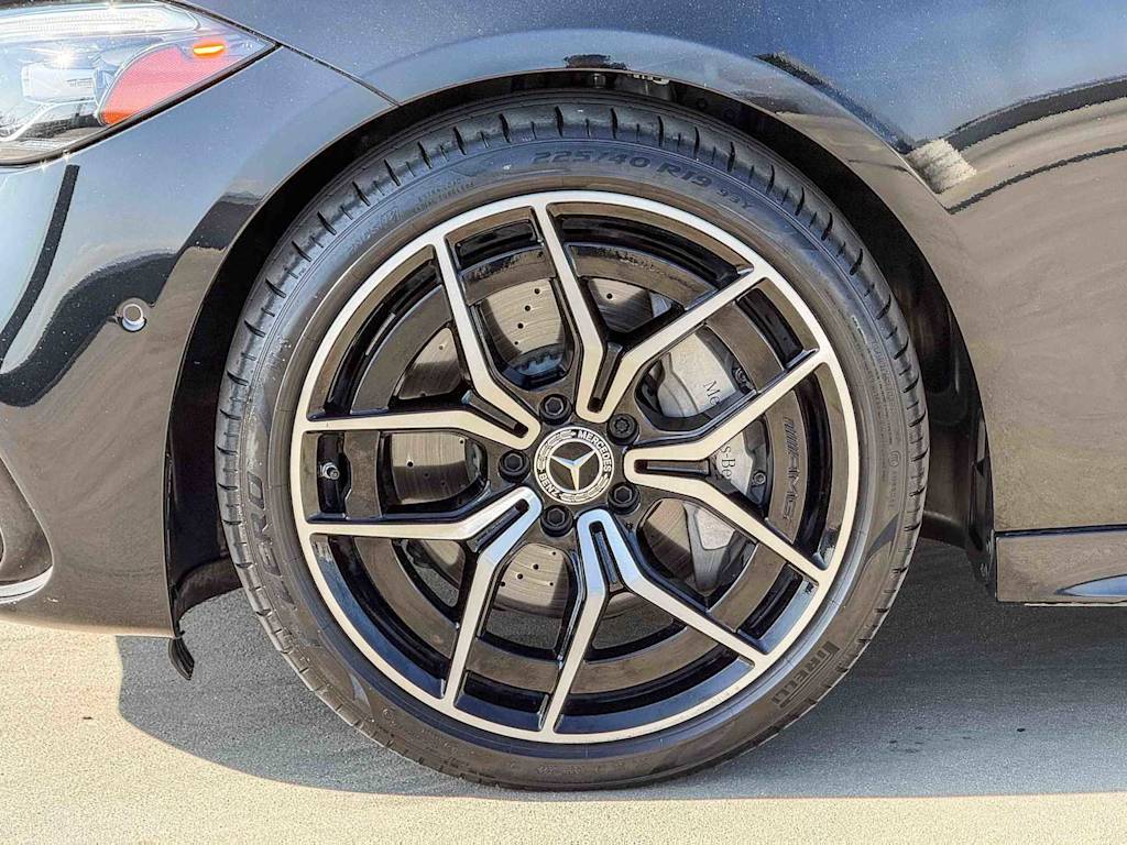 Thumbnail: 2023 Mercedes-Benz C-Class - 6