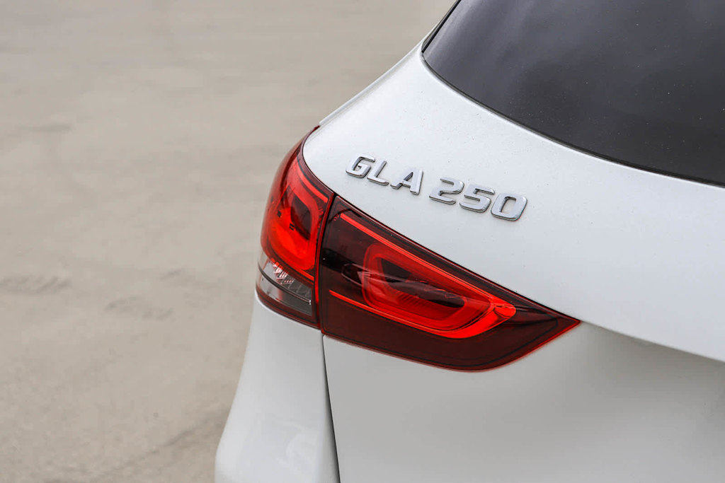 Thumbnail: 2021 Mercedes-Benz GLA - 20