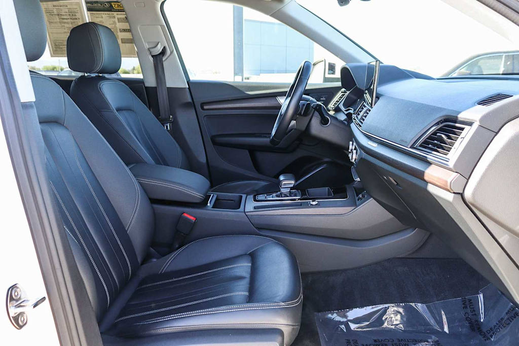 Thumbnail: 2021 Audi Q5 - 10