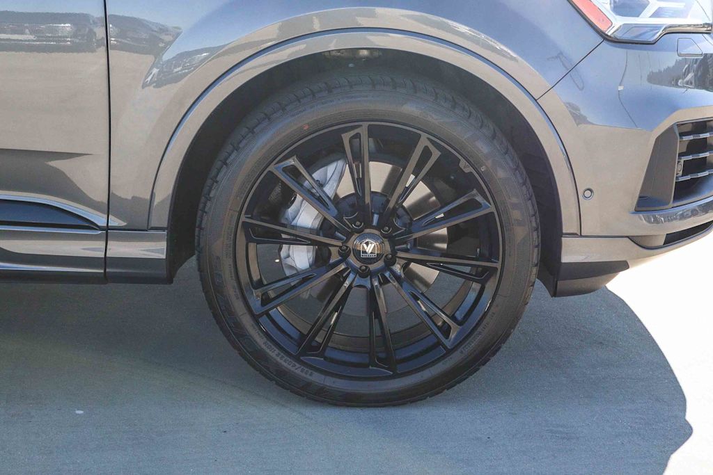 Thumbnail: 2021 Audi Q7 - 6