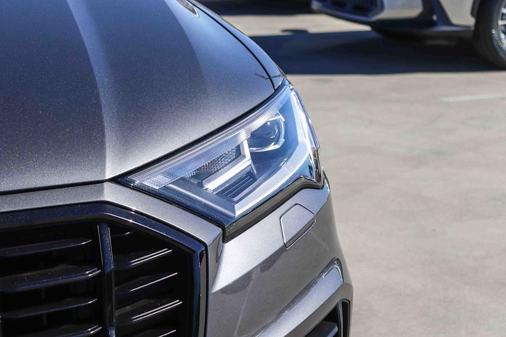Thumbnail: 2021 Audi Q7 - 20