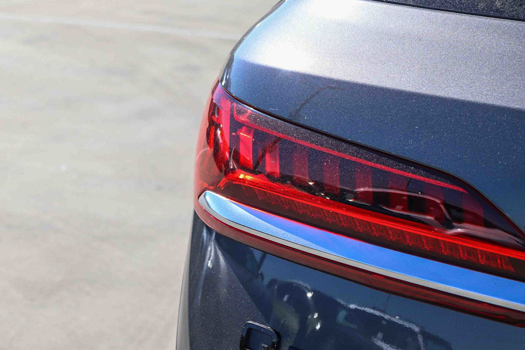 Thumbnail: 2021 Audi Q7 - 25