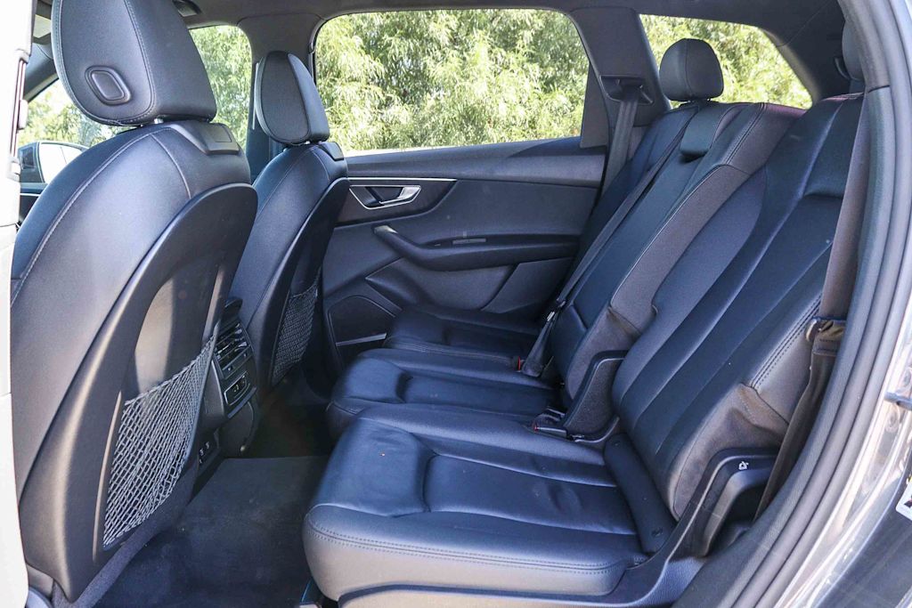 Thumbnail: 2021 Audi Q7 - 11