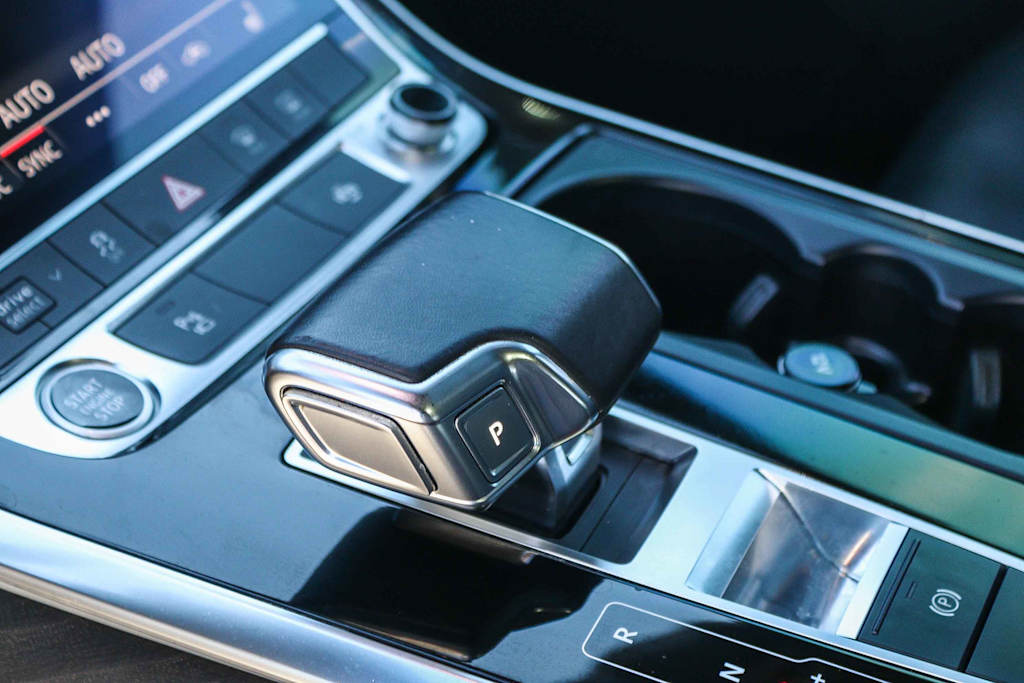 Thumbnail: 2021 Audi Q7 - 13