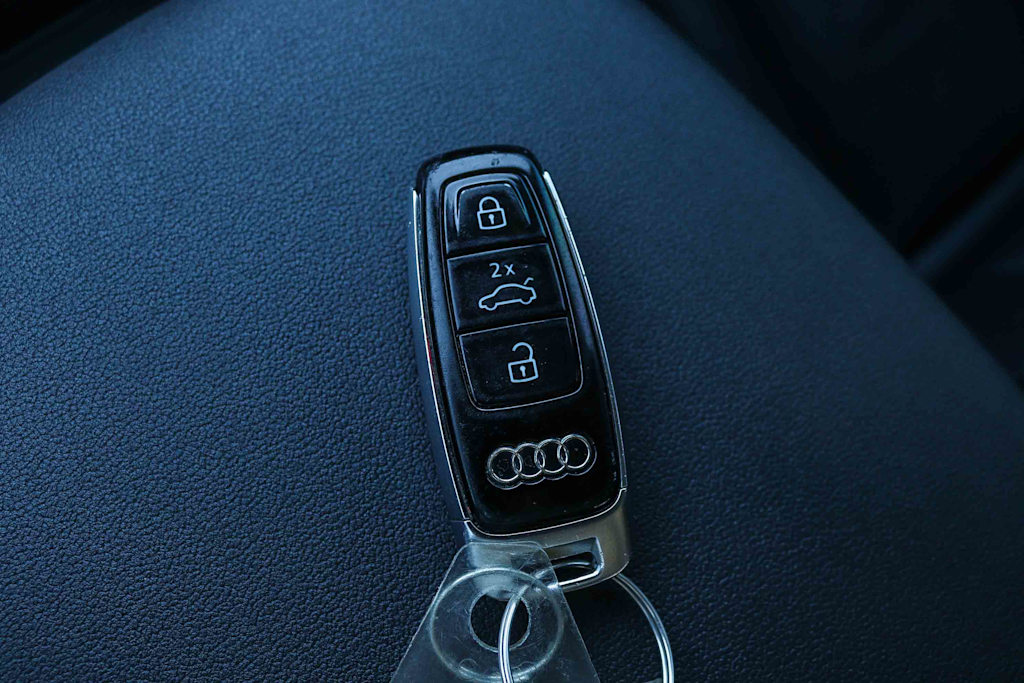 Thumbnail: 2021 Audi Q7 - 16