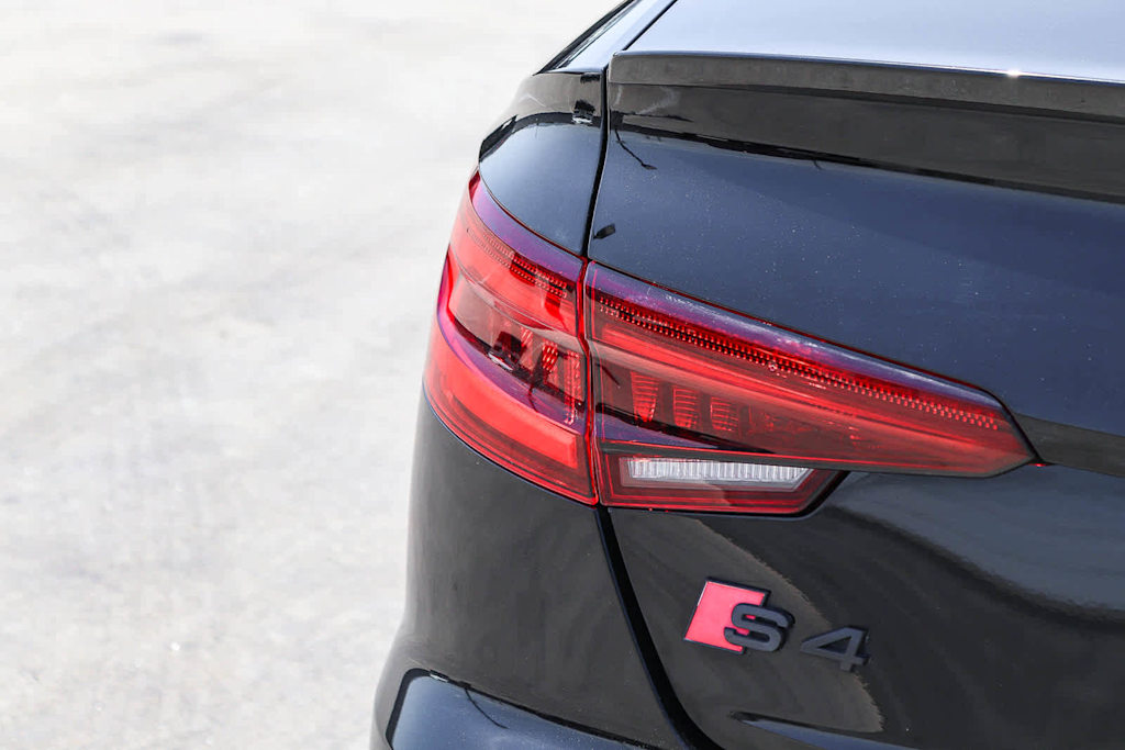 Thumbnail: 2019 Audi S4 - 25