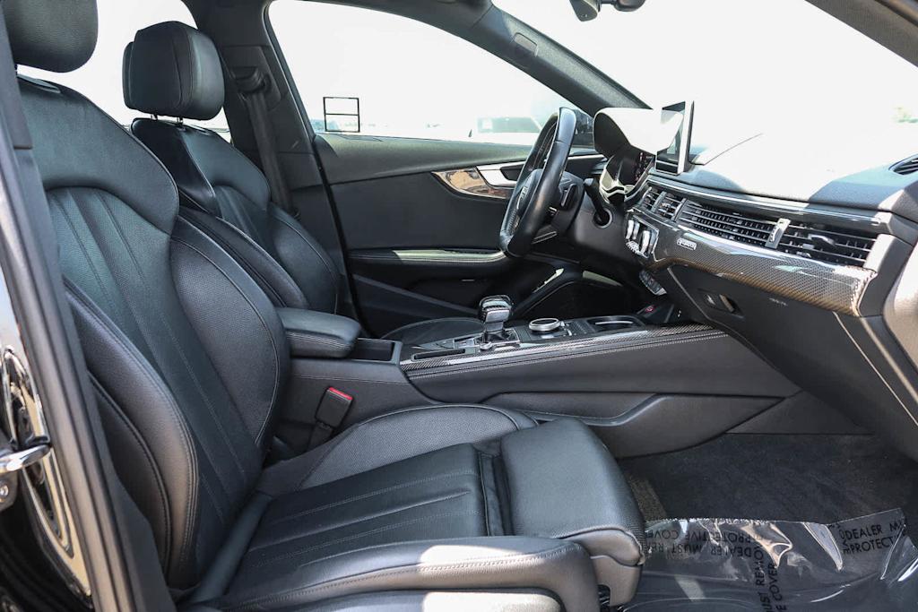 Thumbnail: 2019 Audi S4 - 9