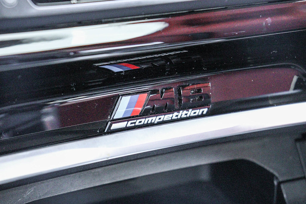 Thumbnail: 2023 BMW M8 - 6