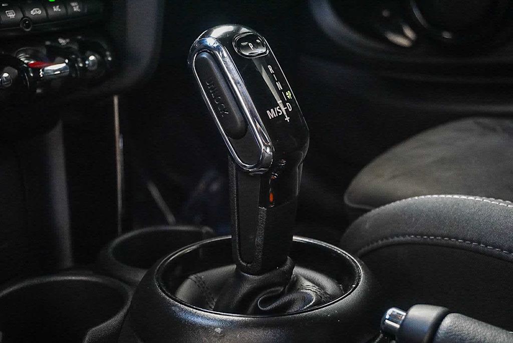Thumbnail: 2021 MINI Cooper - 14