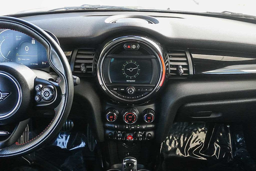Thumbnail: 2021 MINI Cooper - 9