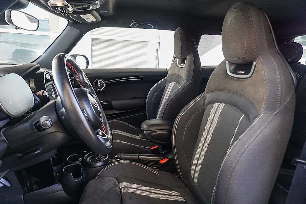 Thumbnail: 2021 MINI Cooper - 11