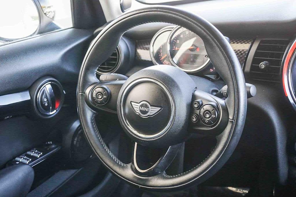 Thumbnail: 2018 MINI Cooper - 11