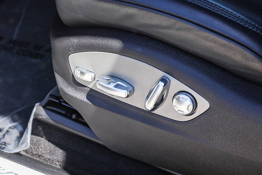 Thumbnail: 2020 Porsche Macan - 26