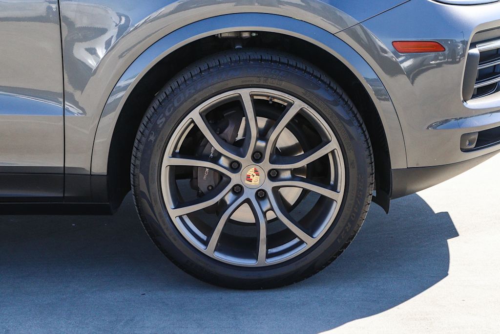 Thumbnail: 2020 Porsche Cayenne - 7