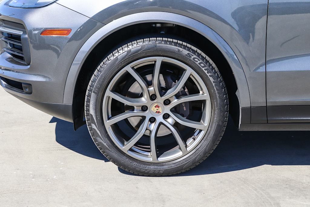Thumbnail: 2020 Porsche Cayenne - 24