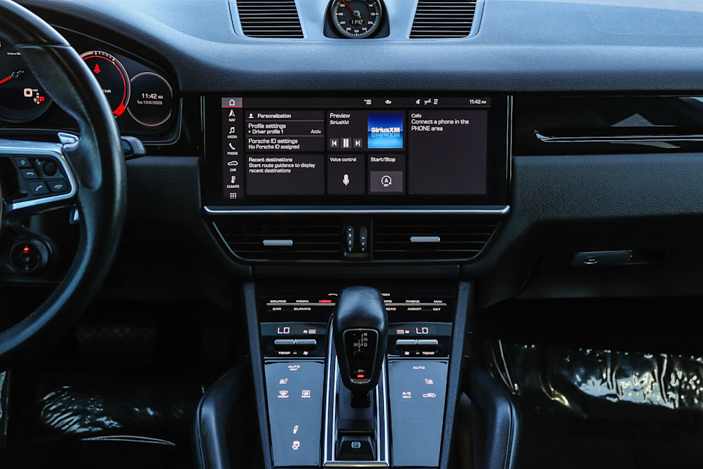 Thumbnail: 2020 Porsche Cayenne - 9