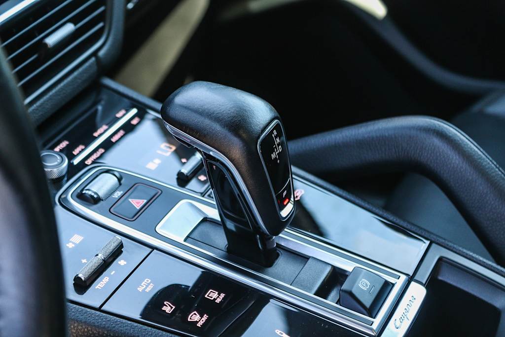 Thumbnail: 2020 Porsche Cayenne - 15