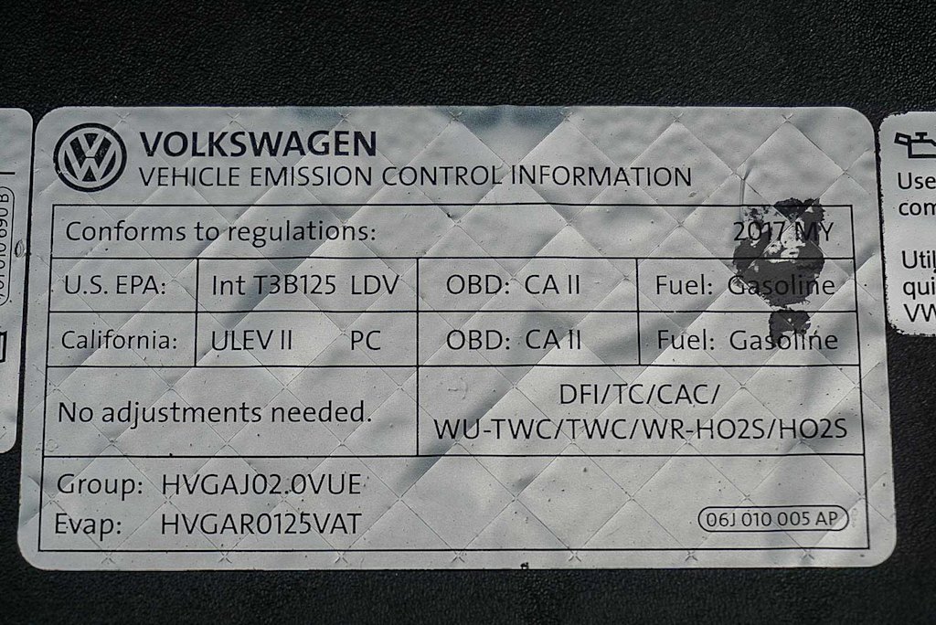 Thumbnail: 2017 Volkswagen Tiguan - 16