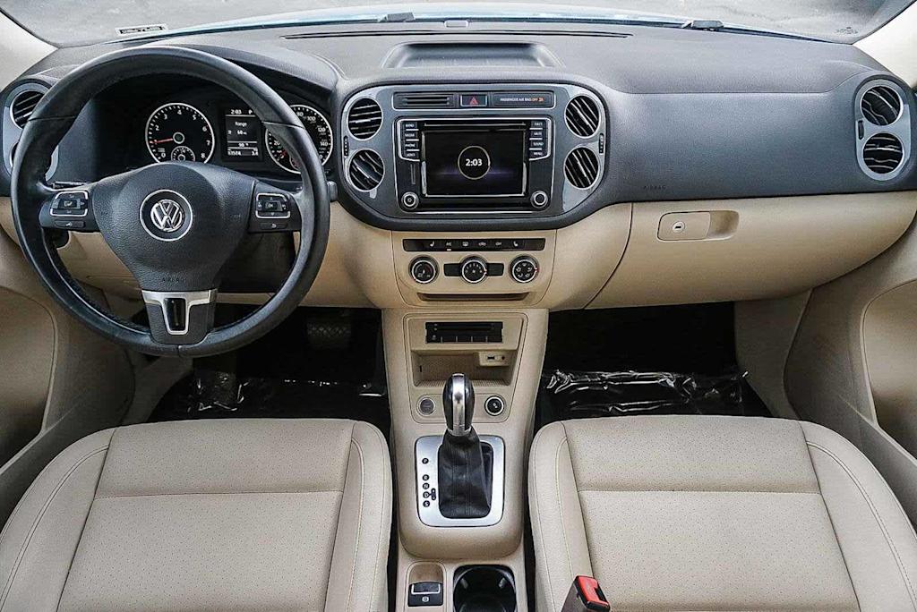 Thumbnail: 2017 Volkswagen Tiguan - 2