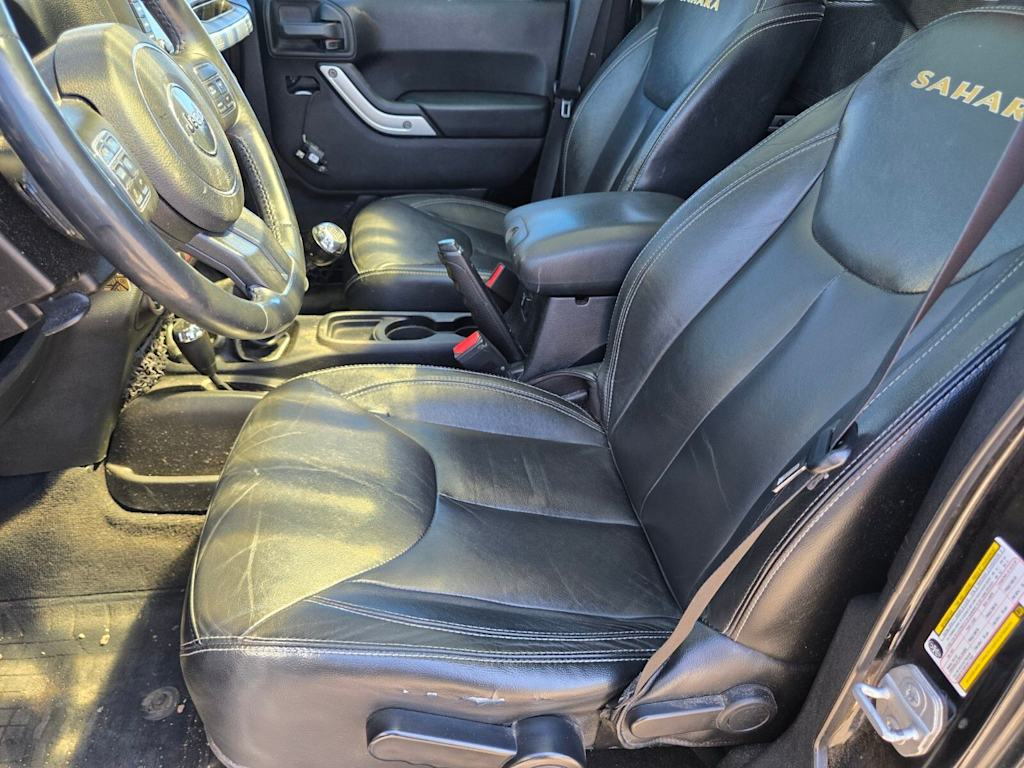 Thumbnail: 2015 Jeep Wrangler - 9
