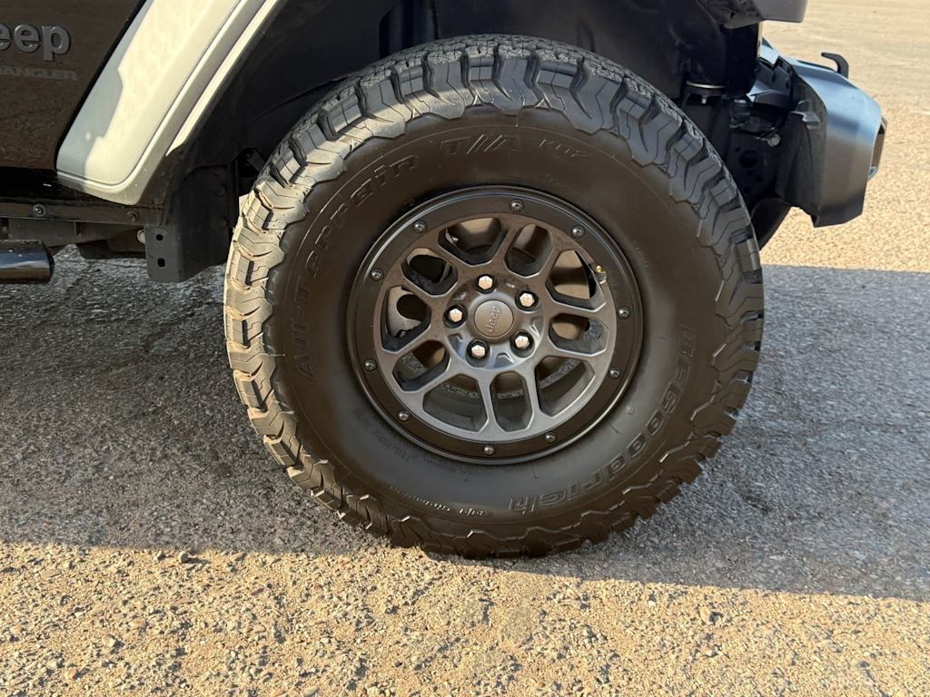 Thumbnail: 2023 Jeep Wrangler - 5