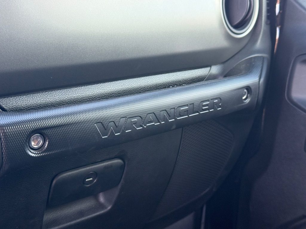Thumbnail: 2023 Jeep Wrangler - 25
