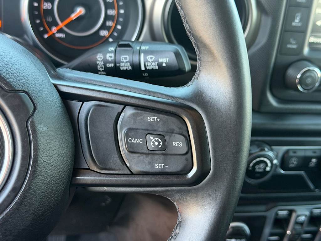 Thumbnail: 2018 Jeep Wrangler - 25