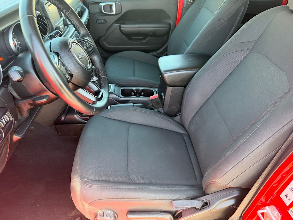Thumbnail: 2018 Jeep Wrangler - 19