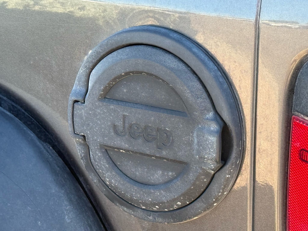 Thumbnail: 2018 Jeep Wrangler - 15