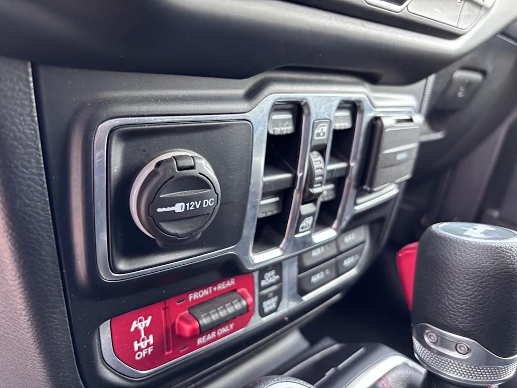 Thumbnail: 2021 Jeep Wrangler - 24