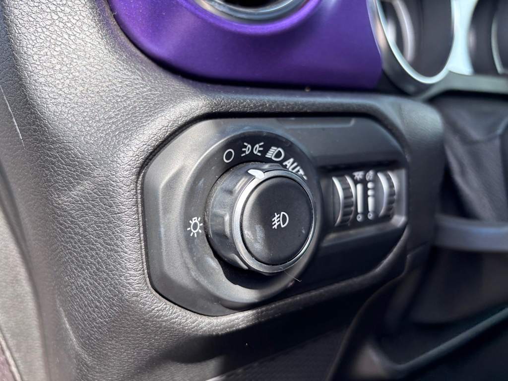 Thumbnail: 2021 Jeep Wrangler - 20