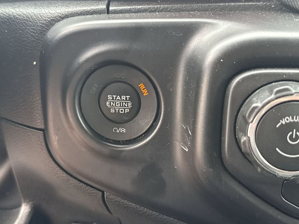 Thumbnail: 2022 Jeep Wrangler - 27