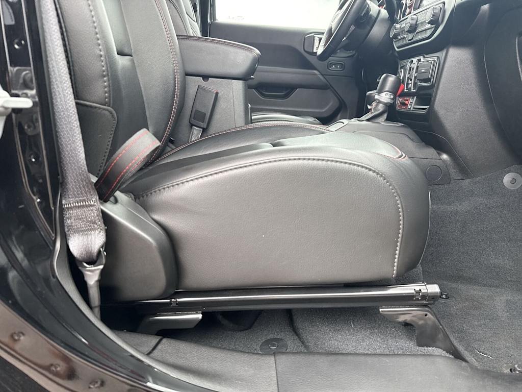 Thumbnail: 2022 Jeep Wrangler - 18