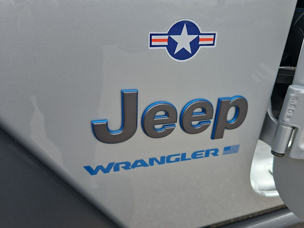 Thumbnail: 2023 Jeep Wrangler - 35