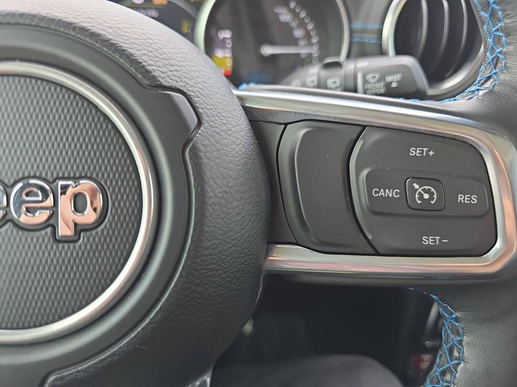 Thumbnail: 2023 Jeep Wrangler - 33