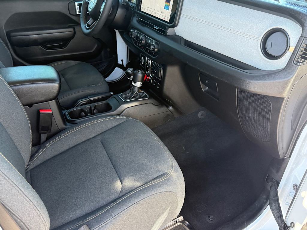 Thumbnail: 2024 Jeep Wrangler - 11