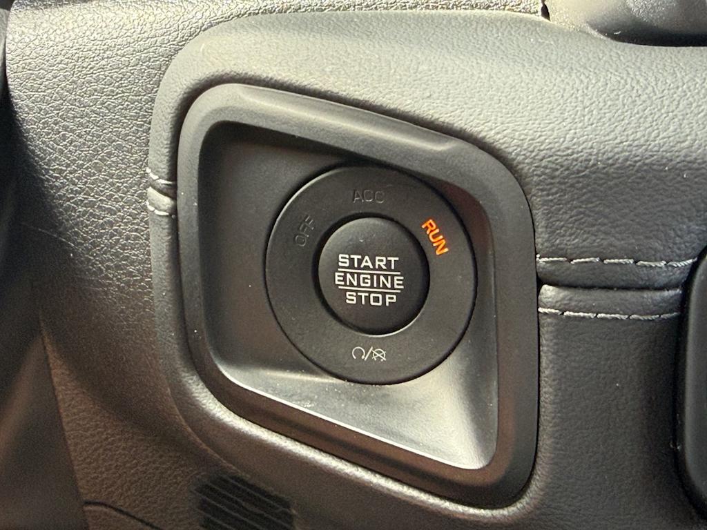 Thumbnail: 2024 Jeep Wrangler - 29